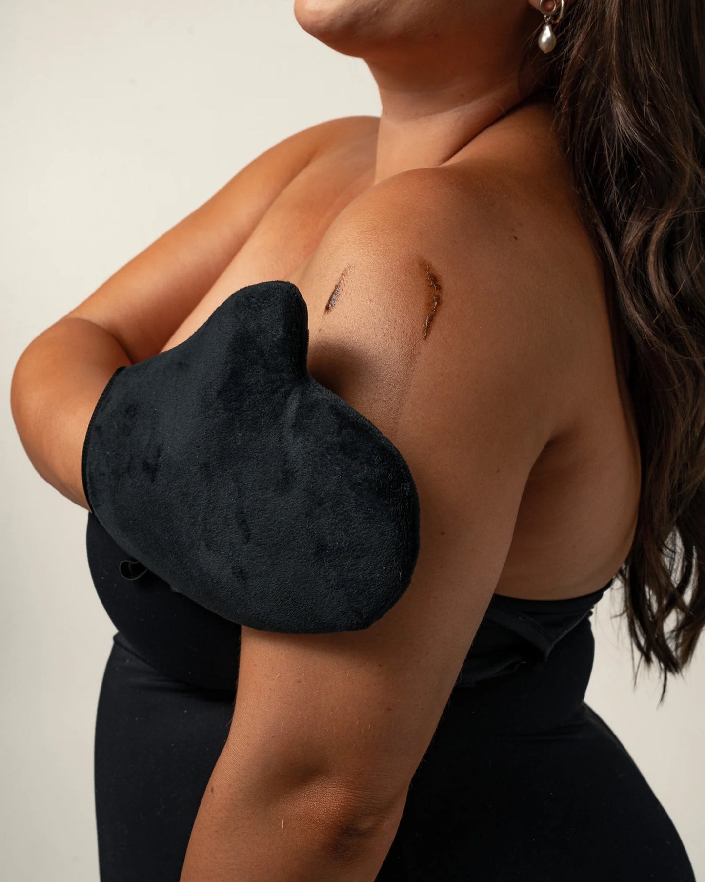 Velvet Tanning Mitt